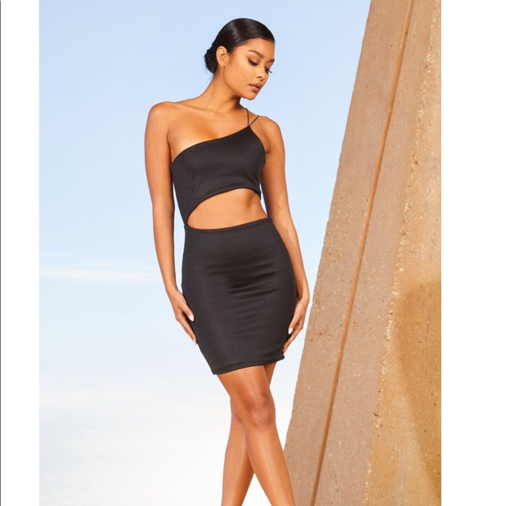 Black bodycon cut out one shoulder mini dress